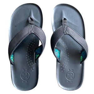 Even Tide Wizar Flip Flops Size 11